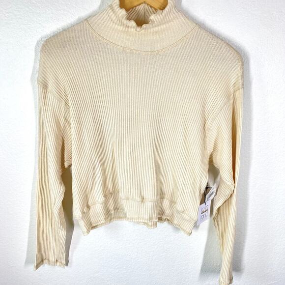 La La Land Sweater Ribbed Mock Neck Ivory NWT Size M - Picture 2 of 6